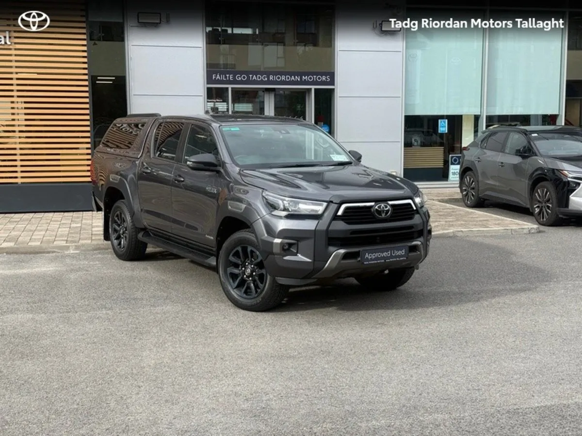 Toyota Hilux HILUX 2.8 INVINCIBLE AUTO - Image 1