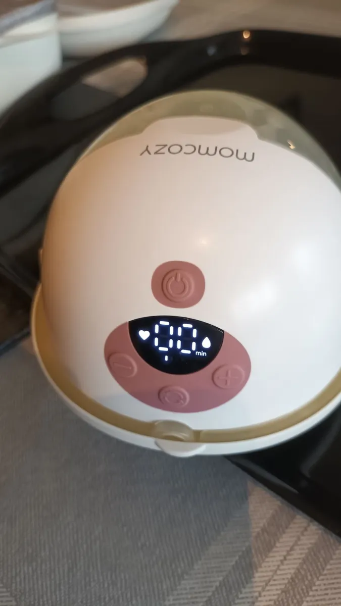 Momcozy M5 wearable breast pumps - Image 2