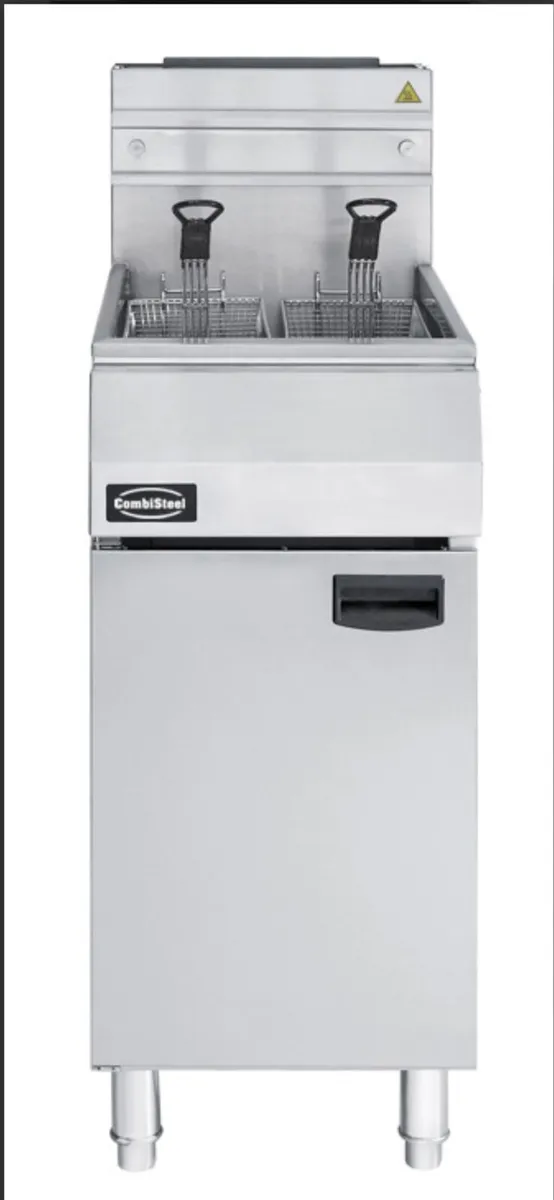 Brand New Combisteel 3 Burner Gas Fryer - lpg - Image 1
