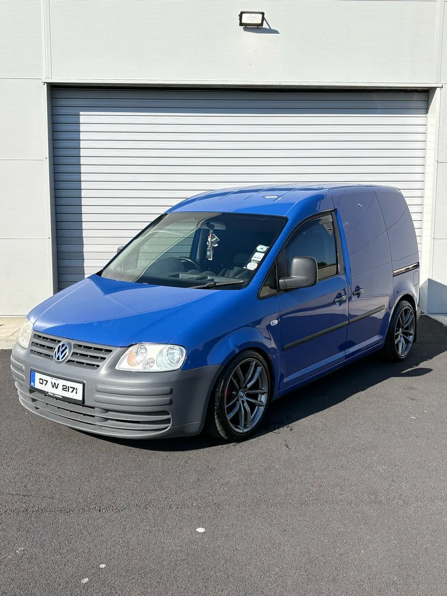 1.9 Volkswagen Caddy - Image 2
