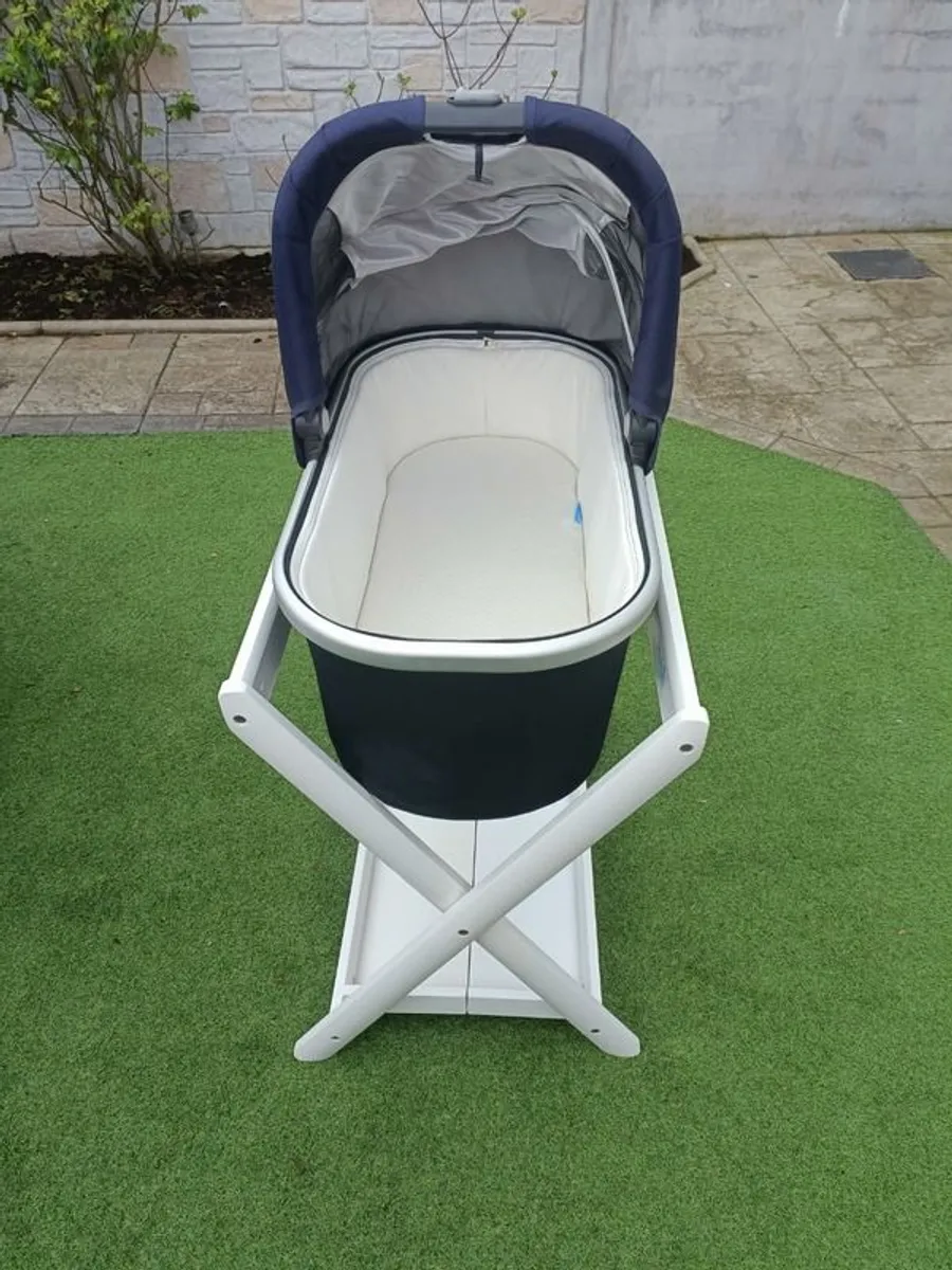UPPAbaby Vista V2 Travel System + Premium Extras - Image 3