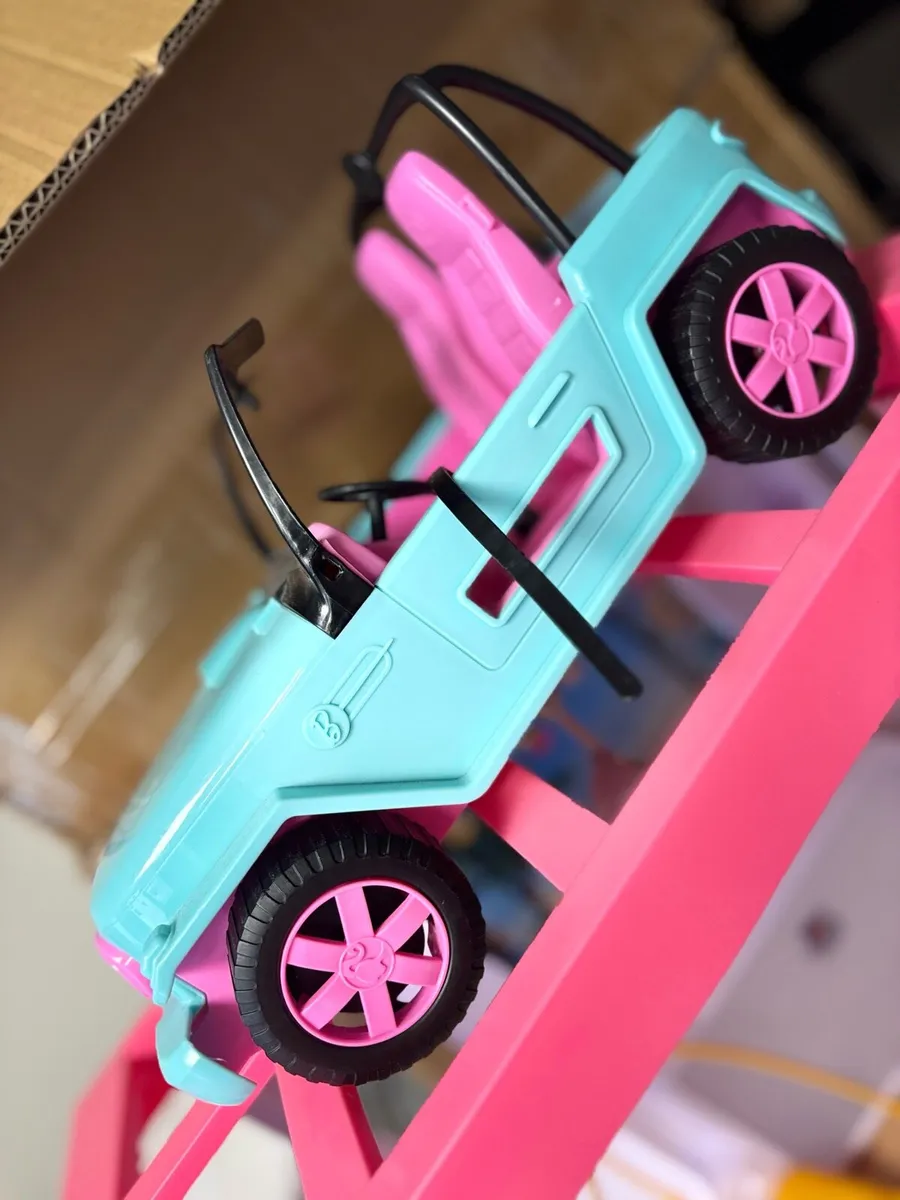 Barbie car - Image 1
