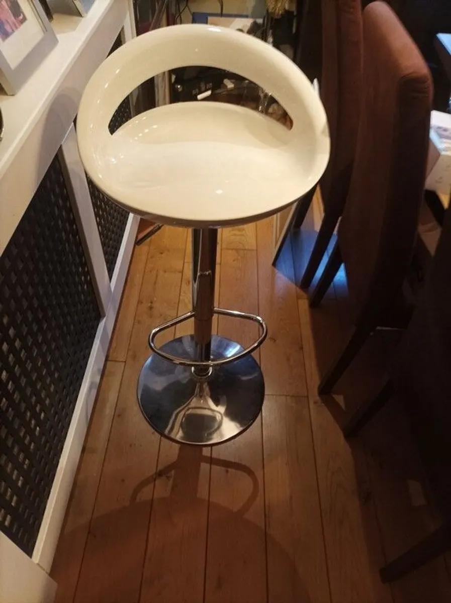 Bar stool - Image 2
