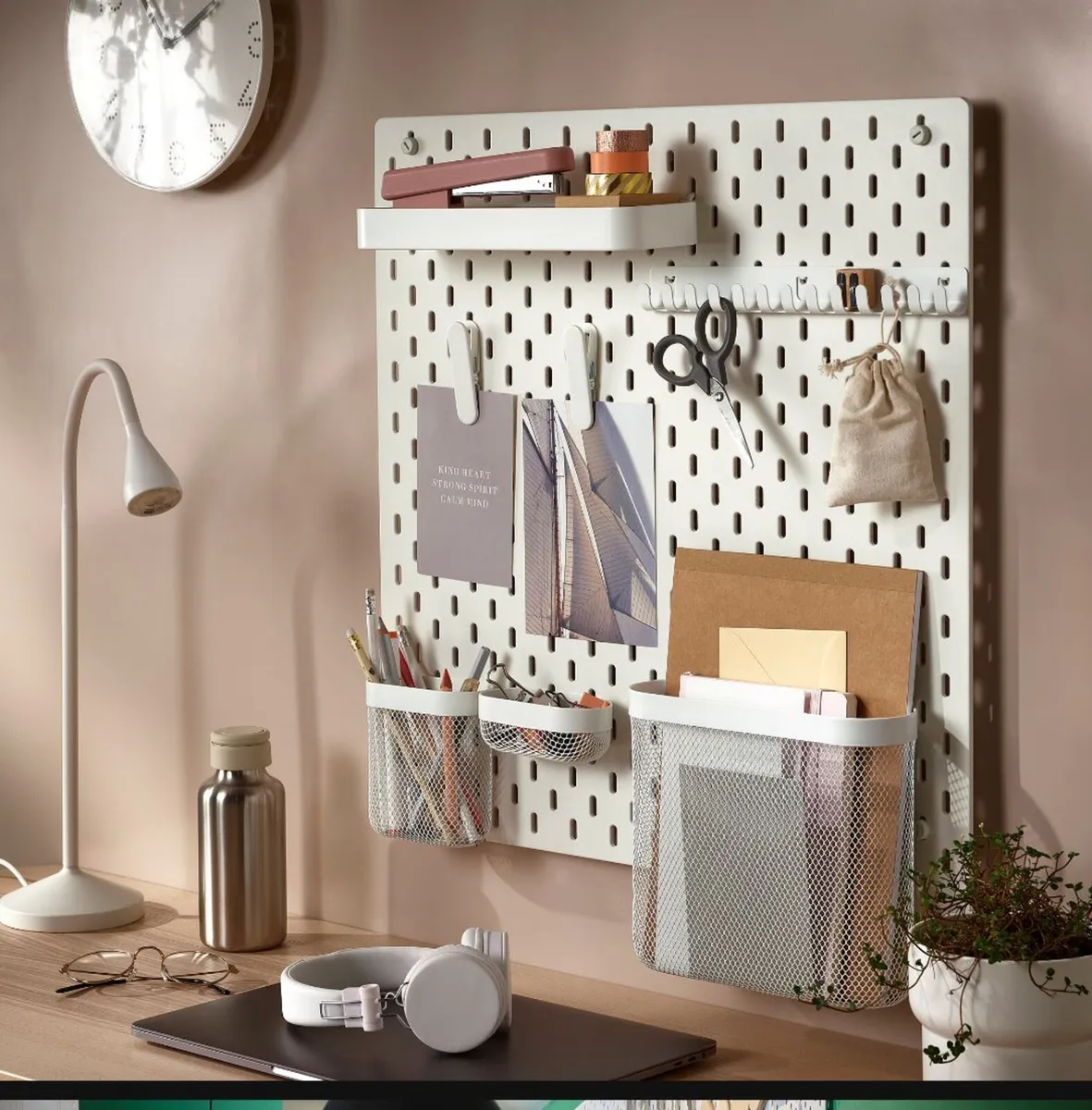 Wall pegboard display and organizer - Image 4