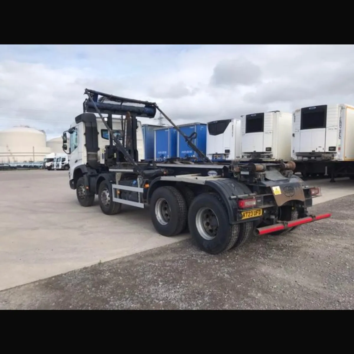 Volvo Hookloader - Image 4