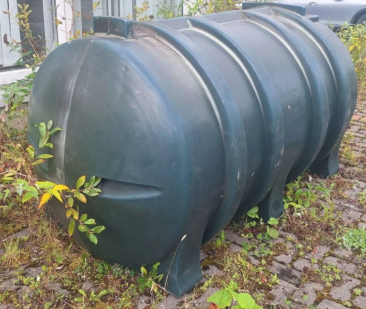 Oil Tanks - Image 2
