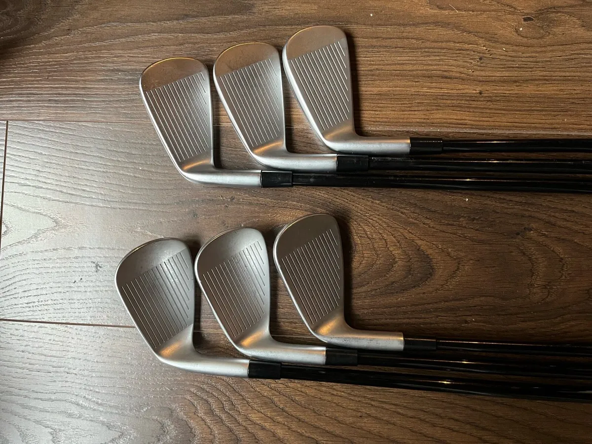 Taylormade P790 2023 irons 5 to pw - Image 2