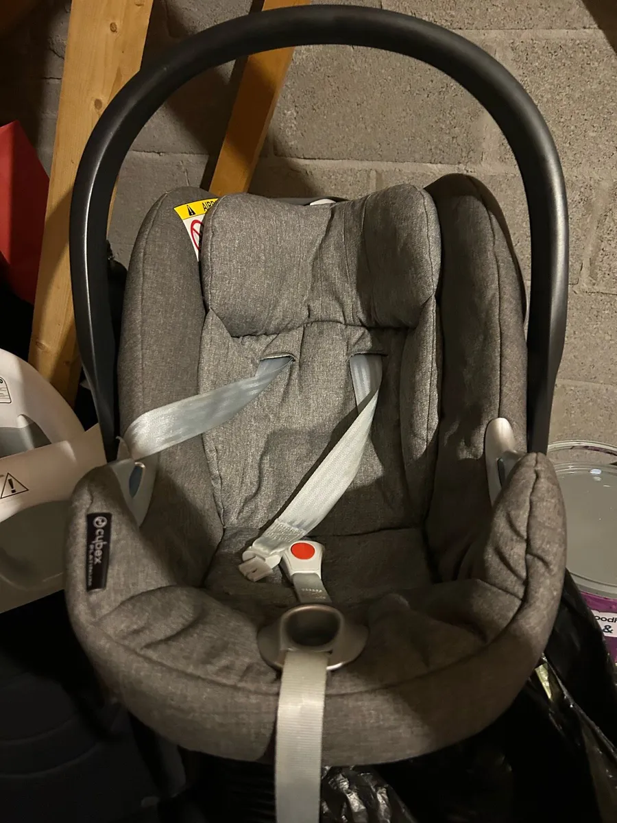 Pram/stroller - Image 3