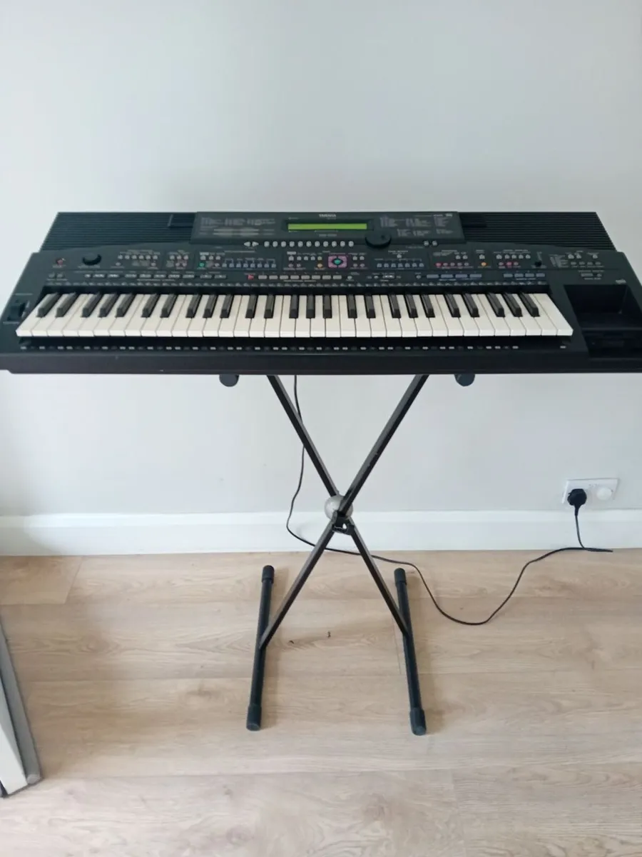 YAMAHA PSR-2700 + STAND (Project) - Image 1