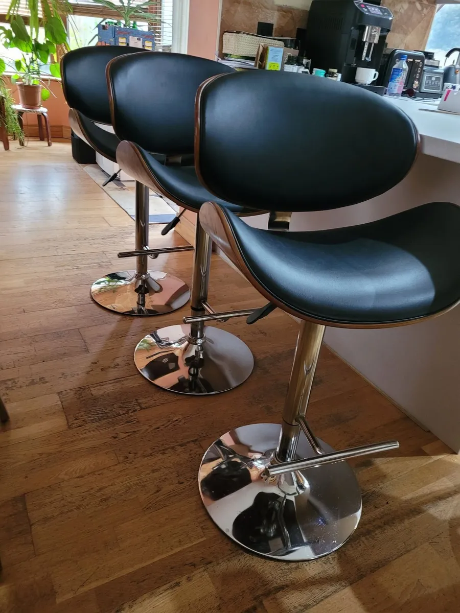 Bar stools - Image 2