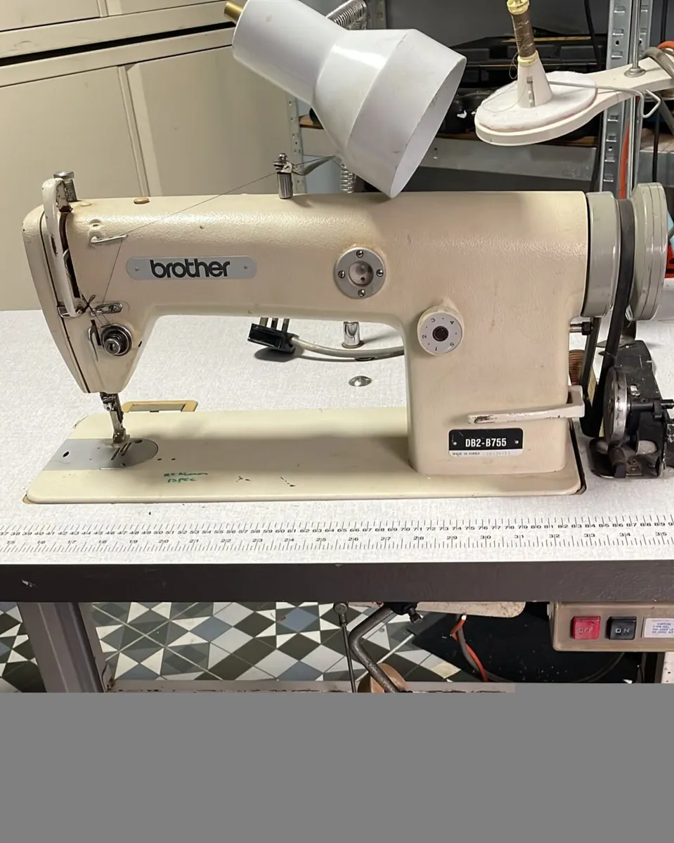 Industrial sewing machine Brother DB2-B755