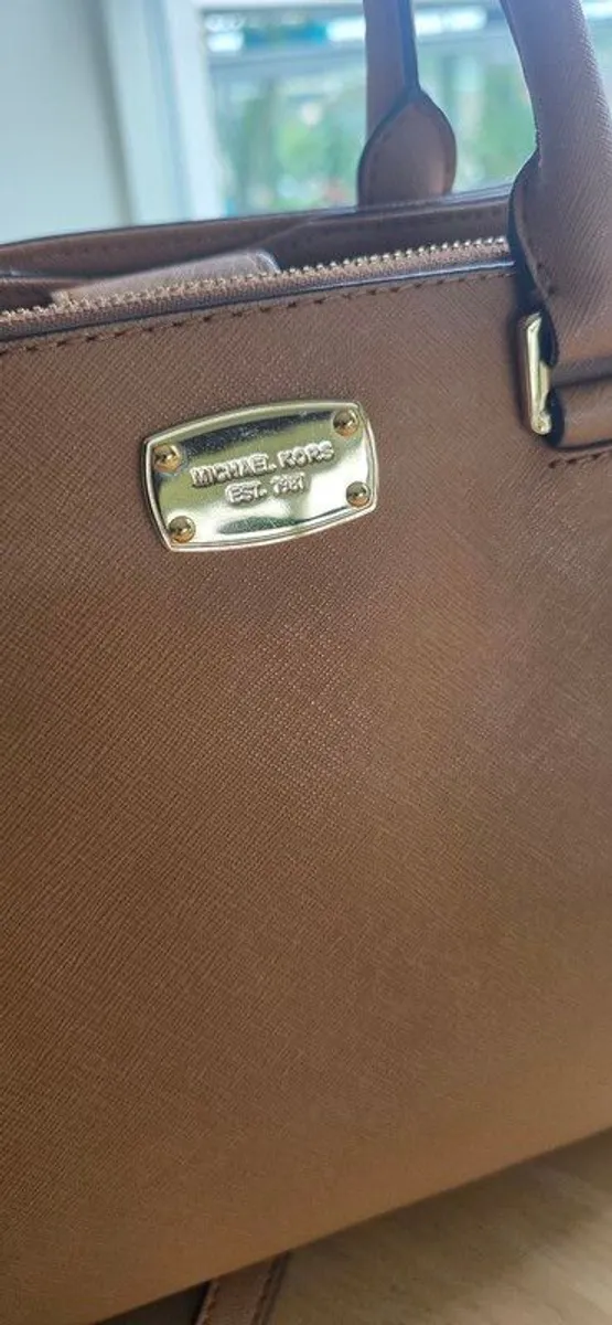 michael kors hand - Image 2