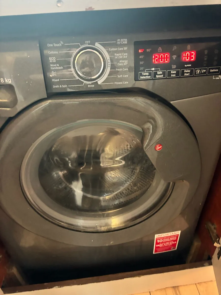 Washing machine - Image 1