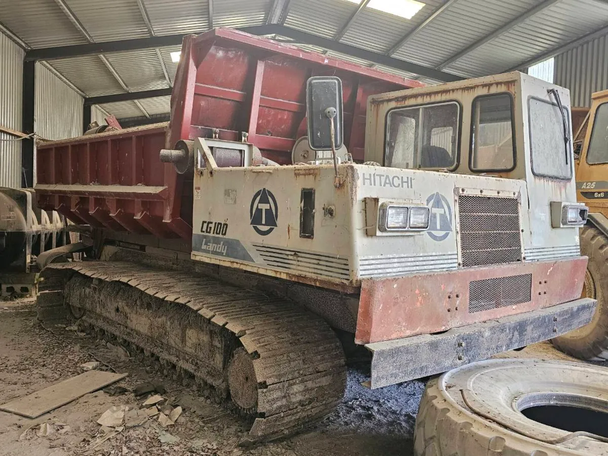 Track dumper with steel tracks - Image 1