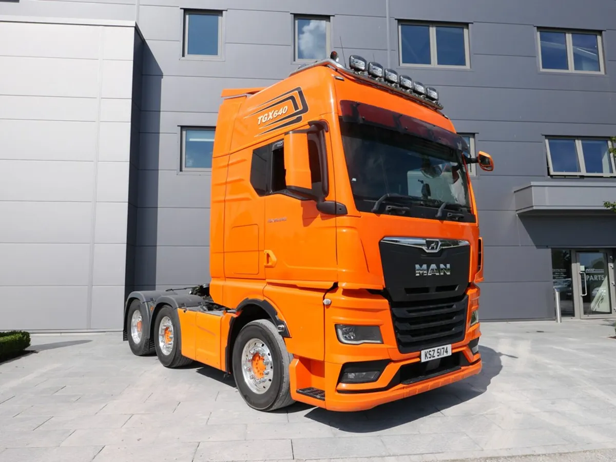 MAN TGX 640 - 6x2 - T103333 - 2022 - Image 1