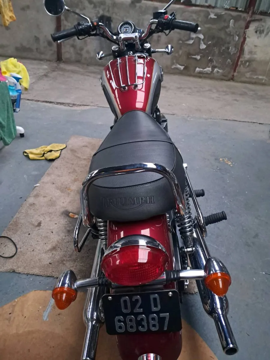 Triumph bonniville - Image 4