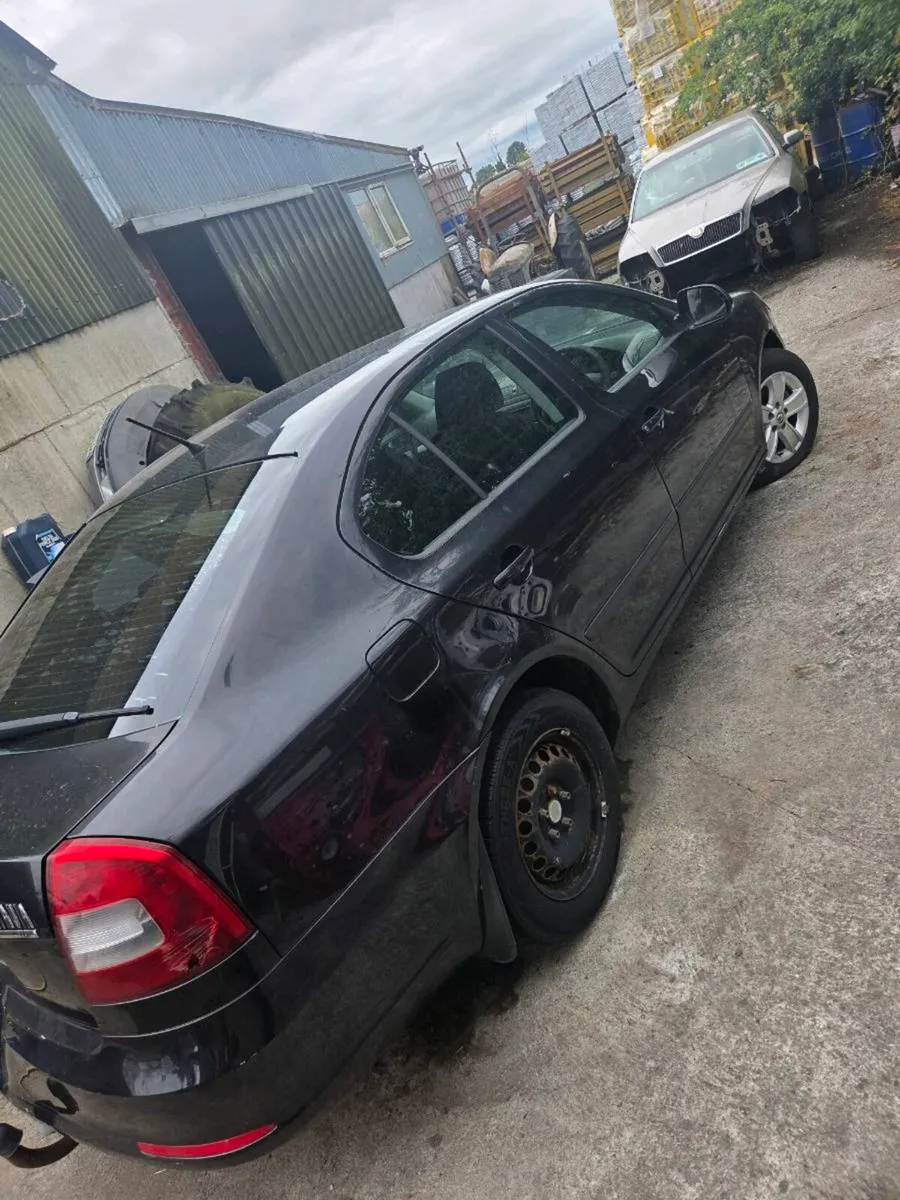 Skoda Octavia 1.6 diesel breaking - Image 4