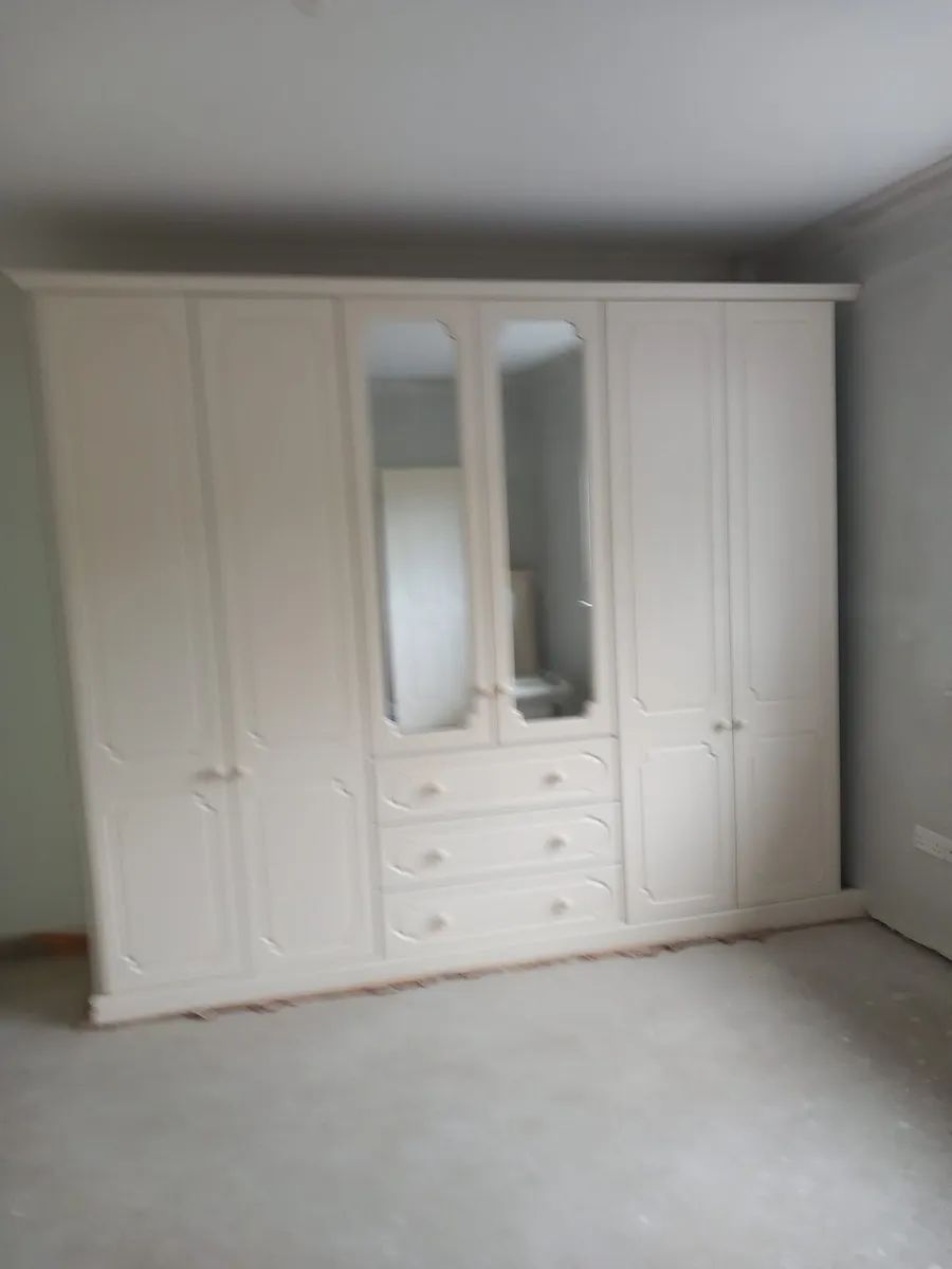 Fitted Wardrobe..