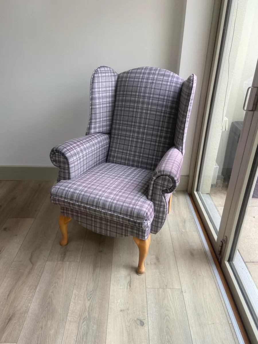 Queen Anne chair - Image 1