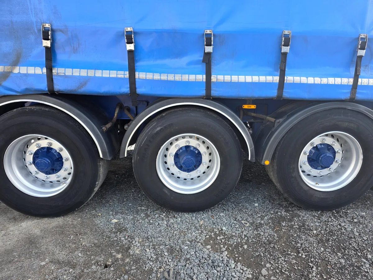 2014 Lawrence David Curtainside - Image 4