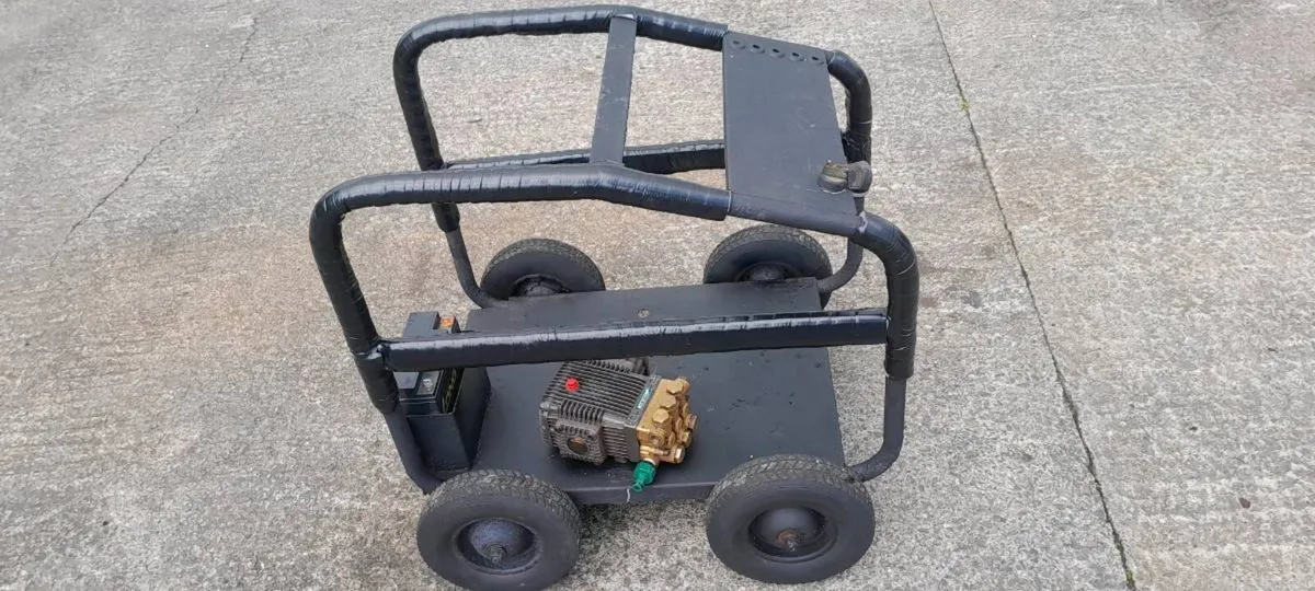 Power washer trolley and pump - Image 1