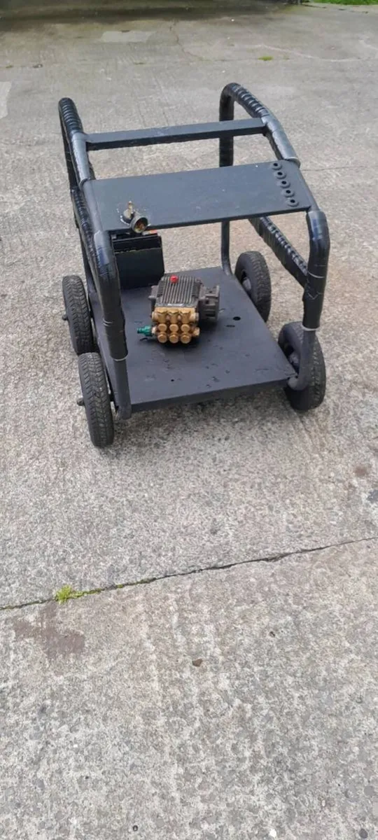 Power washer trolley and pump - Image 2