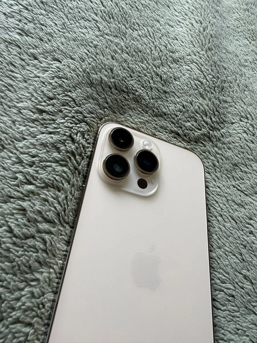 Unlocked 512GB iPhone 14 Pro Max Gold - Image 3