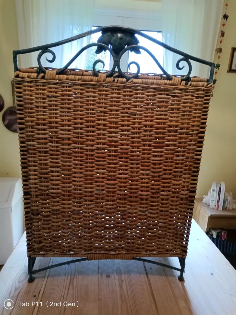 Large  Storage Wicker Basket. - Image 1