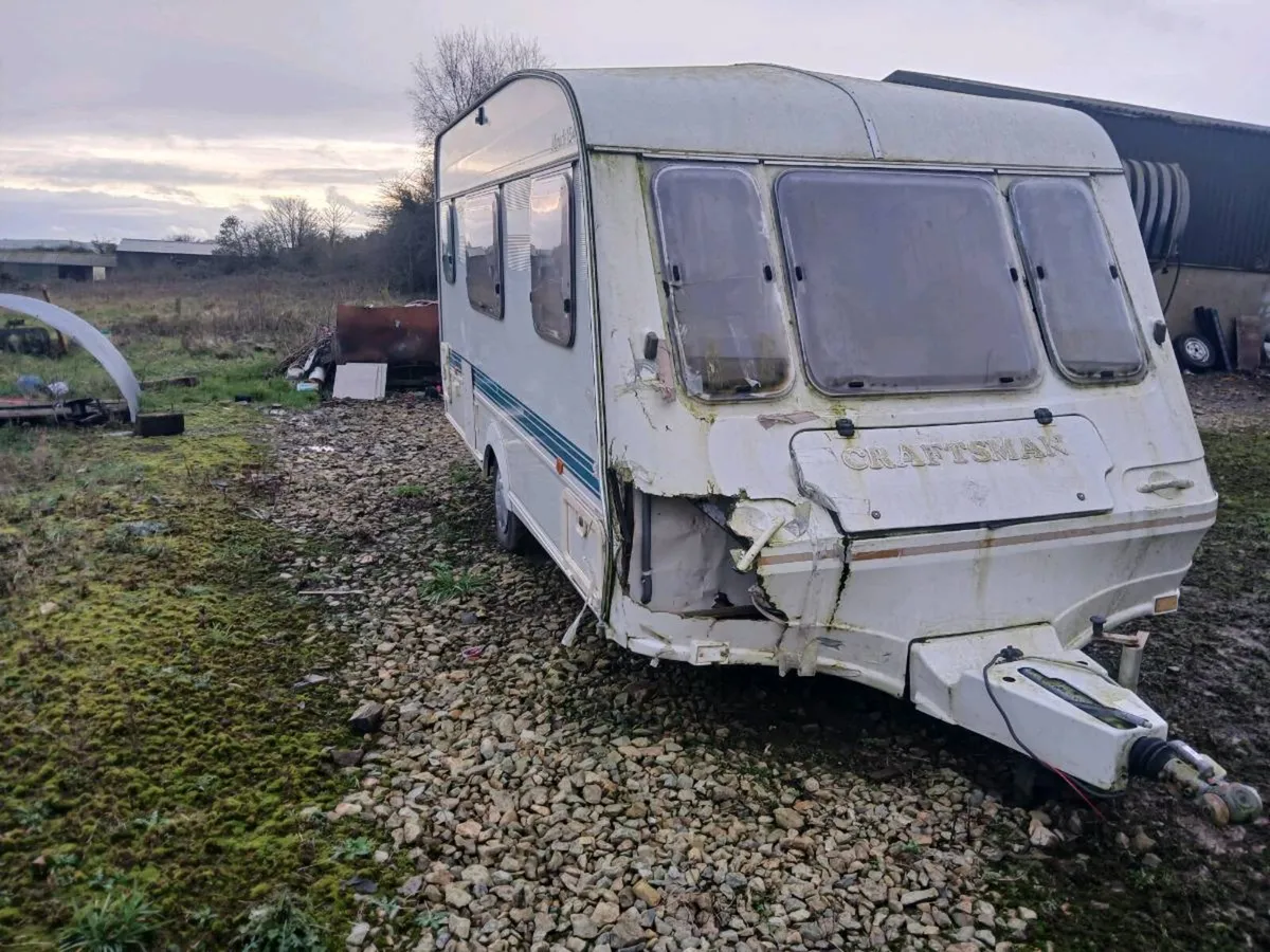 CRAFTSMAN CARAVAN (DAMAGED) - Image 4