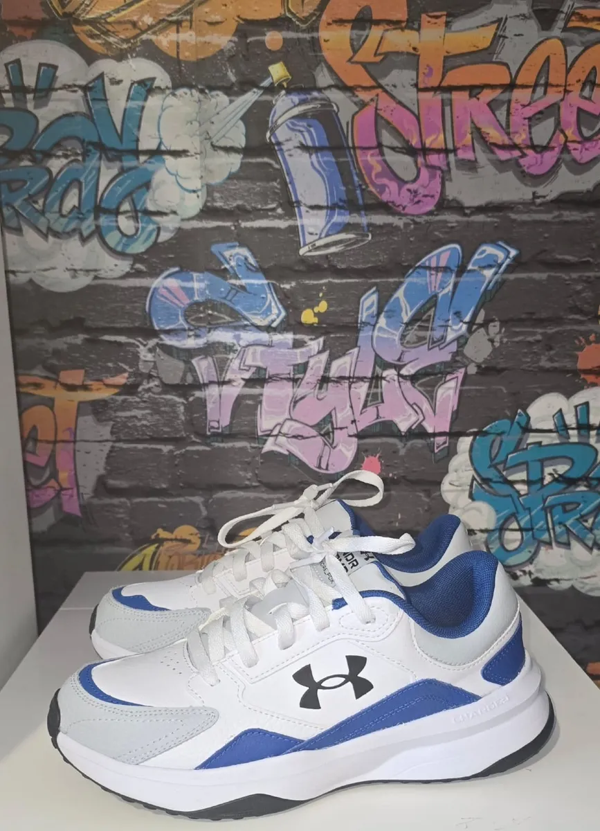 Mens trainers - Image 1