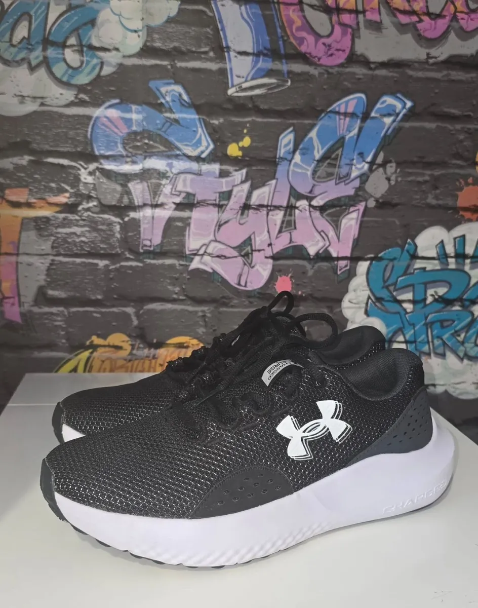 Mens trainers - Image 1