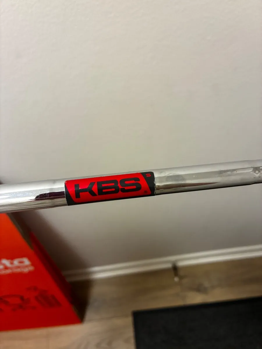 Titleist 2 Iron - Image 2