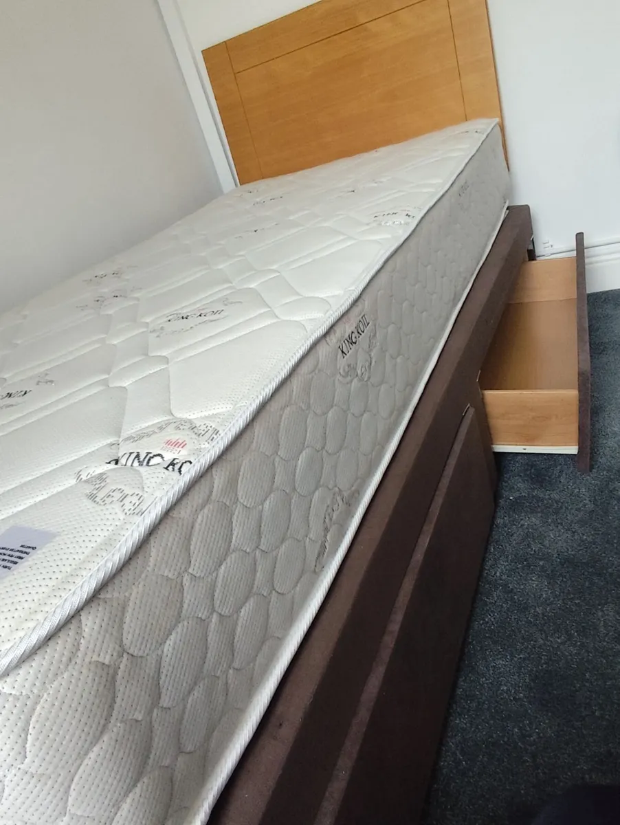 Single bed with bed frame, storage and mattress - Image 3