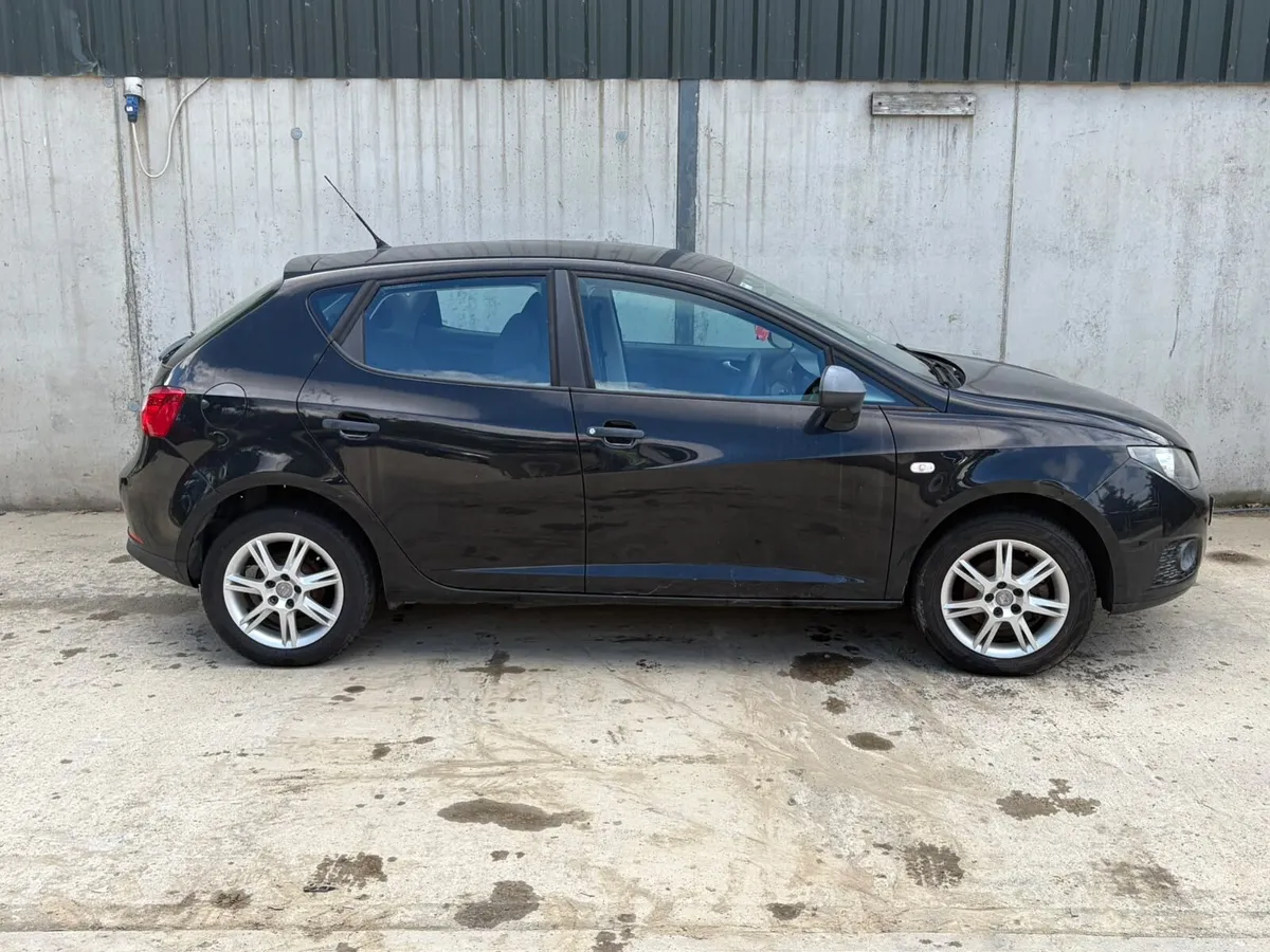 2012 Seat Ibiza for parts - Image 3