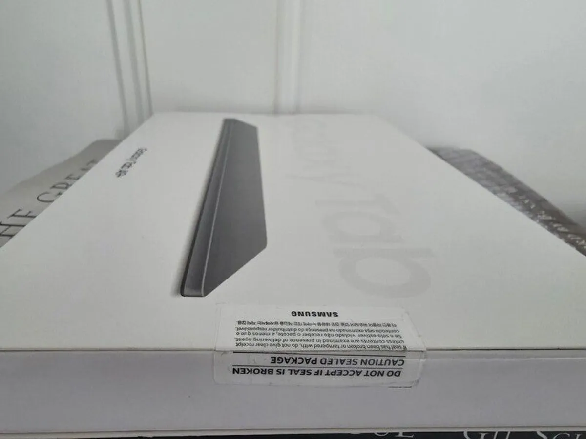 Samsung Galaxy A9  Tablet - Image 2