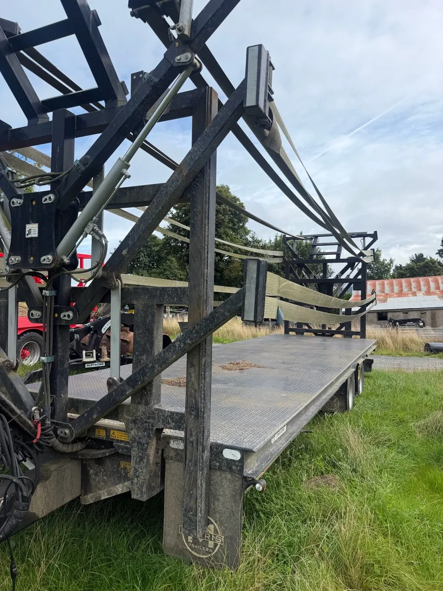 Morris hydronic bale trailer - Image 1