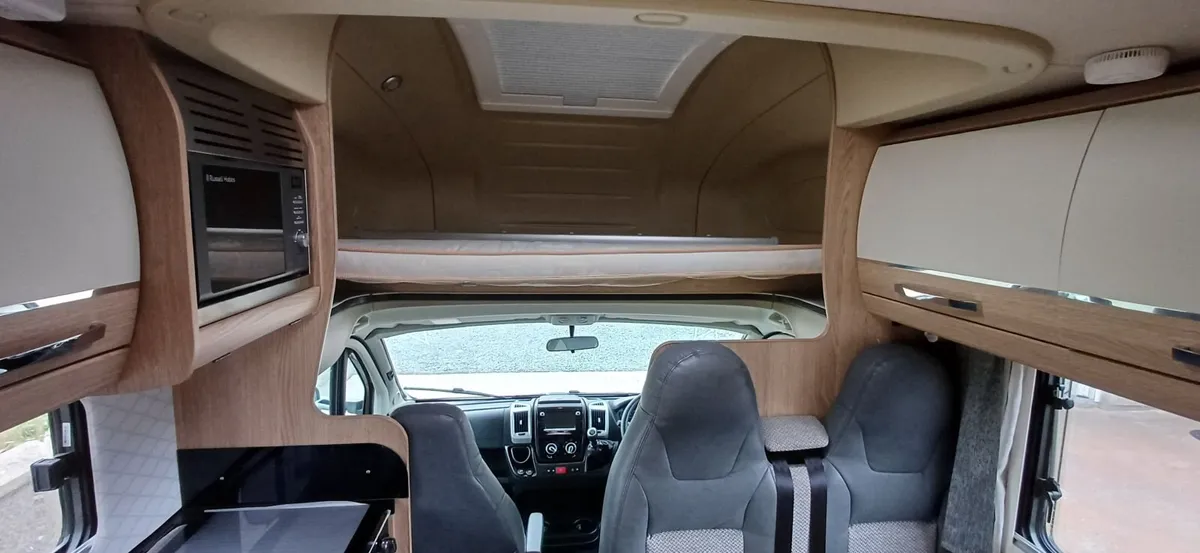 Motorhome - Image 4
