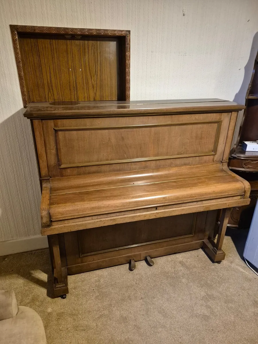 Piano - Image 2