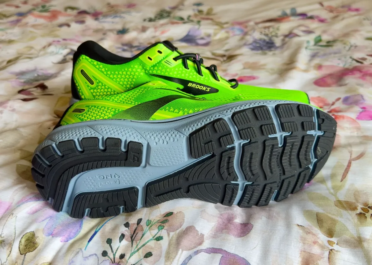 Brooks  14  size 45 Runners - Image 1
