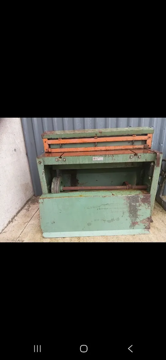 Guillotine Shears - Image 1