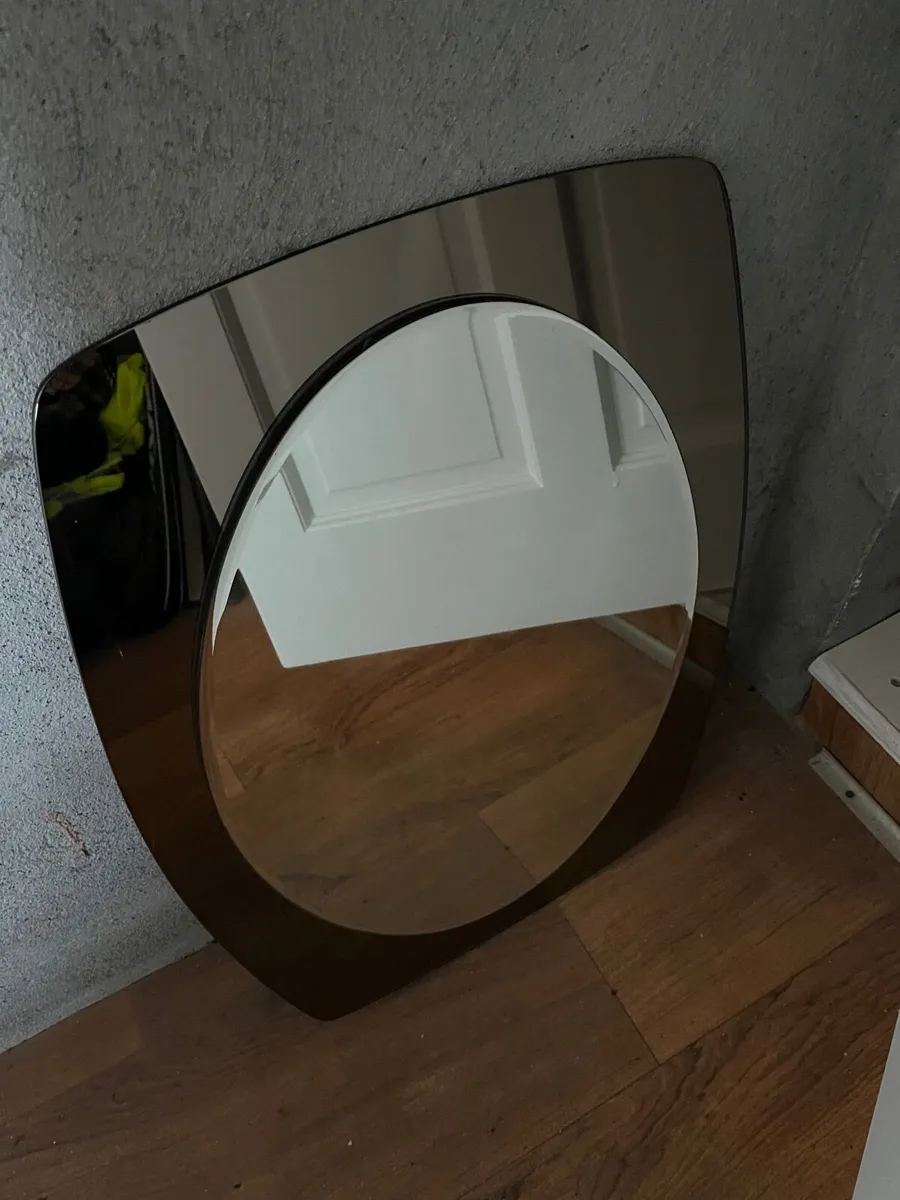Mirror - Image 1