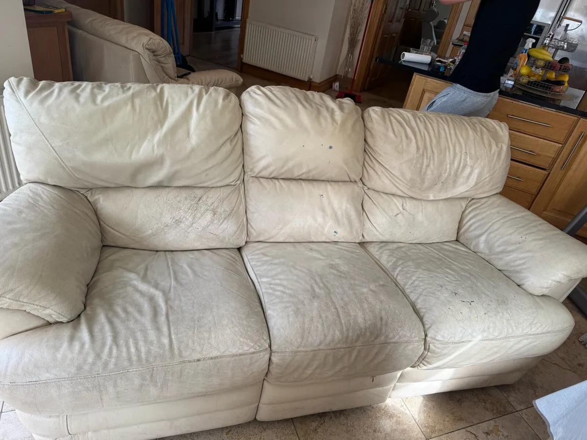 three seater couch - Image 1
