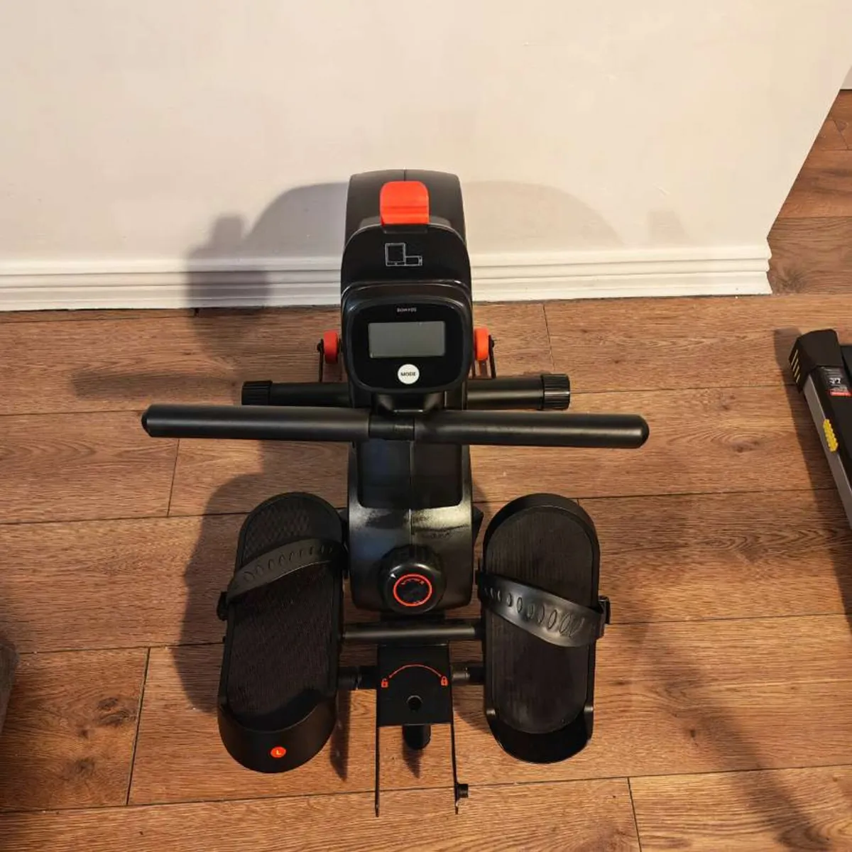 TREADMILL WALK PAD/ ROWING MACHINE - Image 4