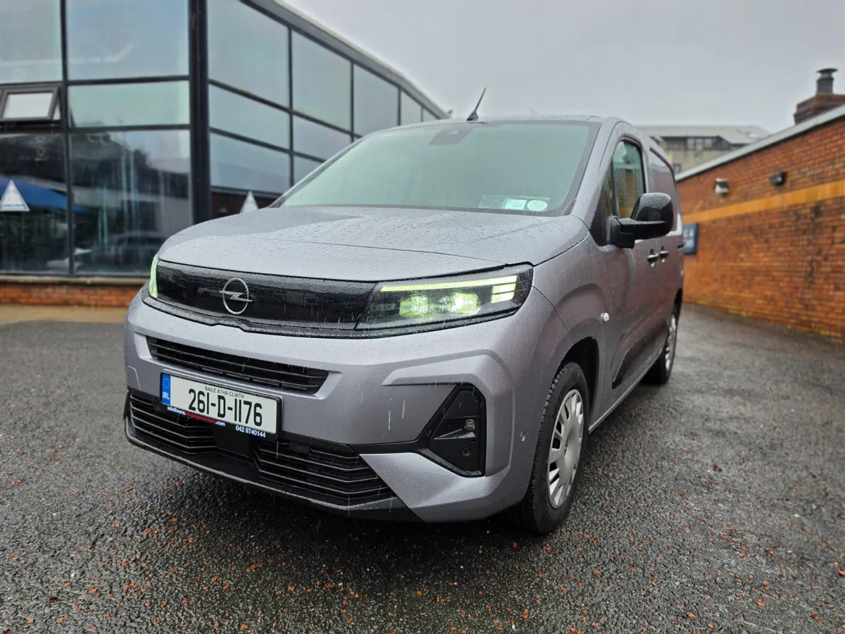 Opel Combo Cargo Sportive 1.5 2026 - Image 4