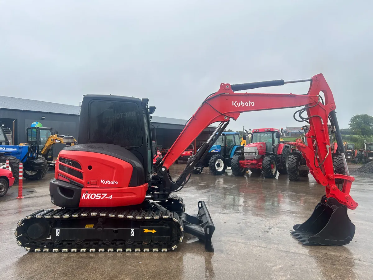 2022 Kubota KX057-4  C/W Rubber Pads & Thumb Grab - Image 1