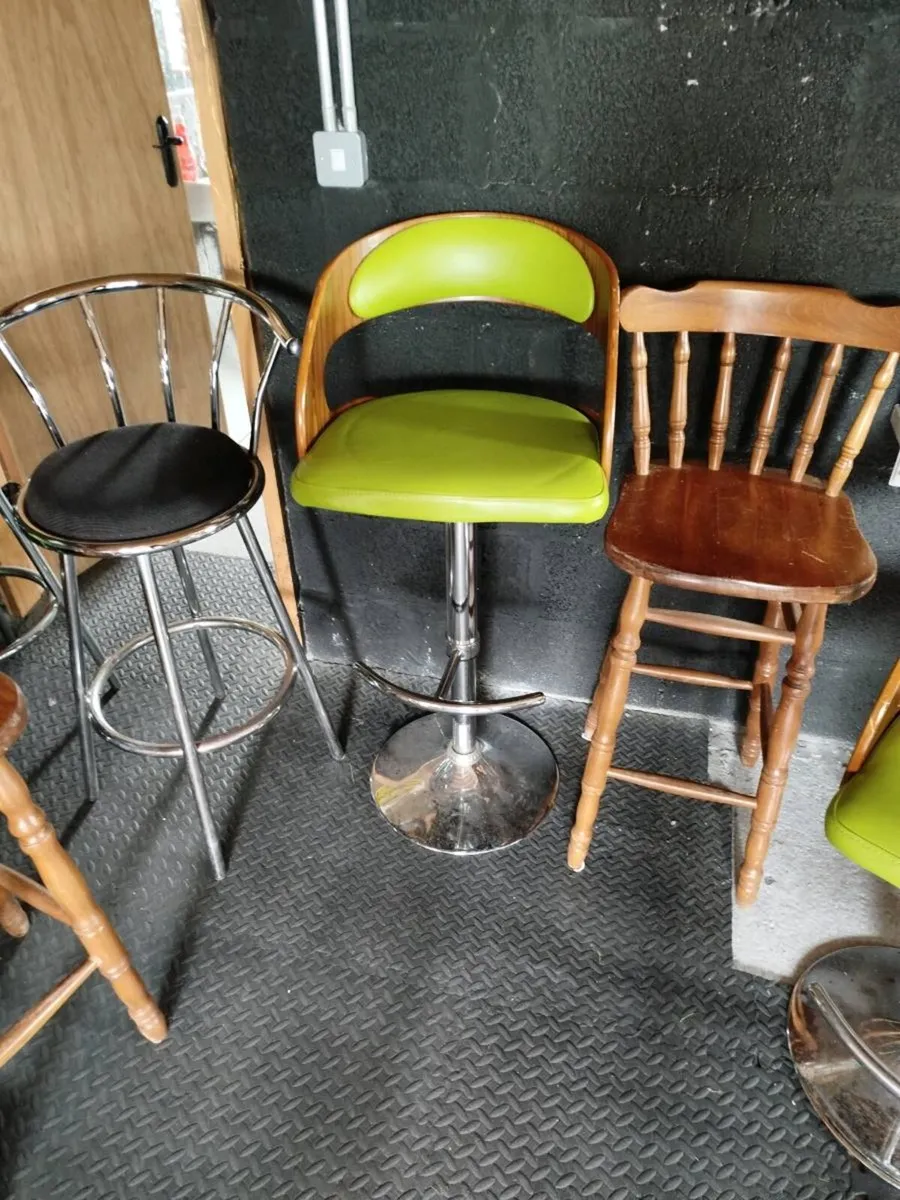 High stools - Image 1