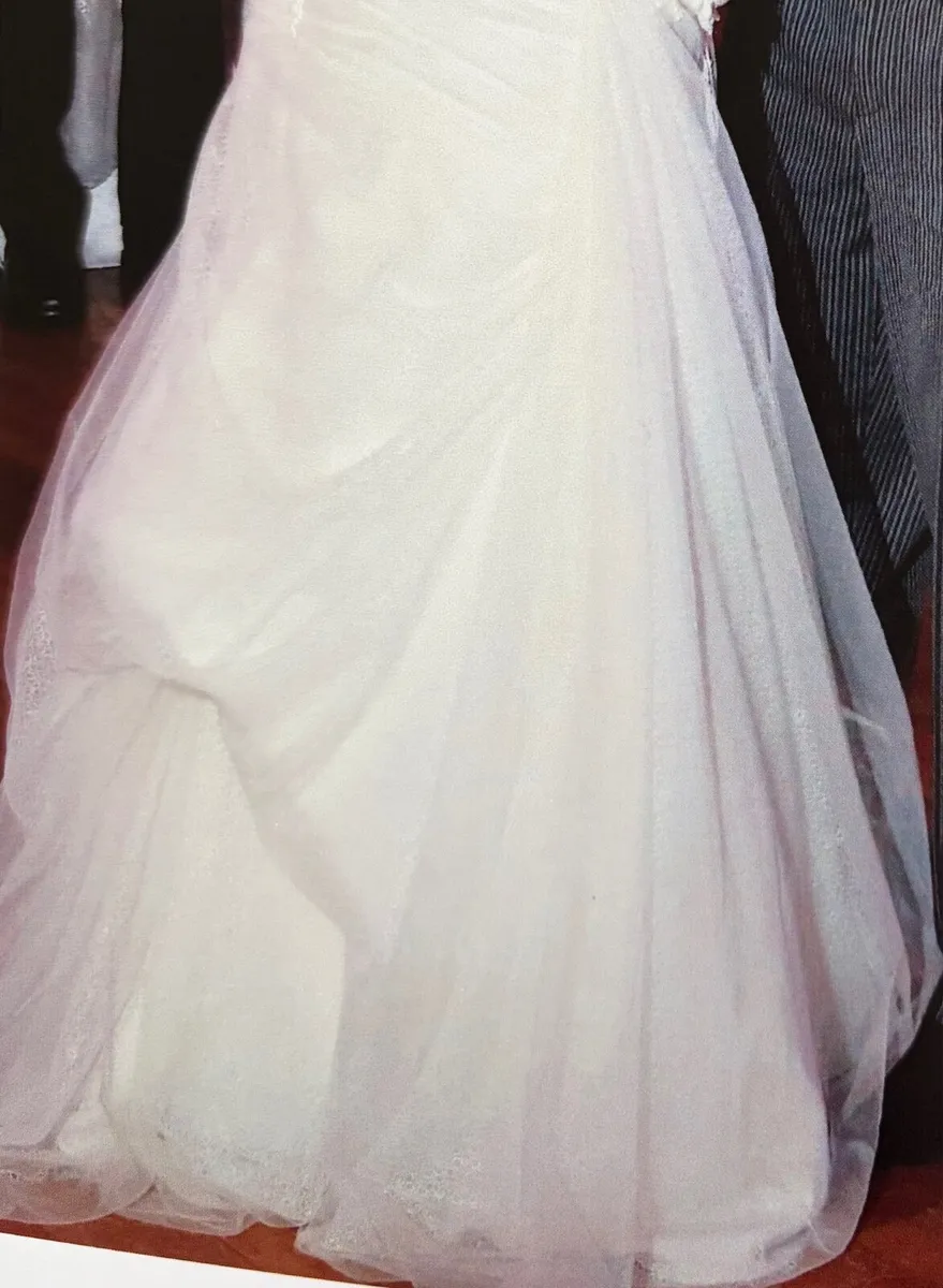 Wedding dress - Image 4