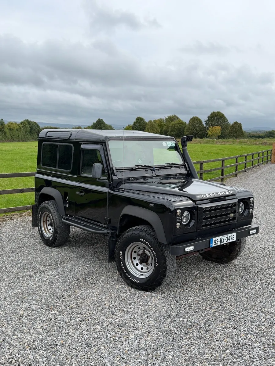 1993 Land Rover Defender 90 - Image 1