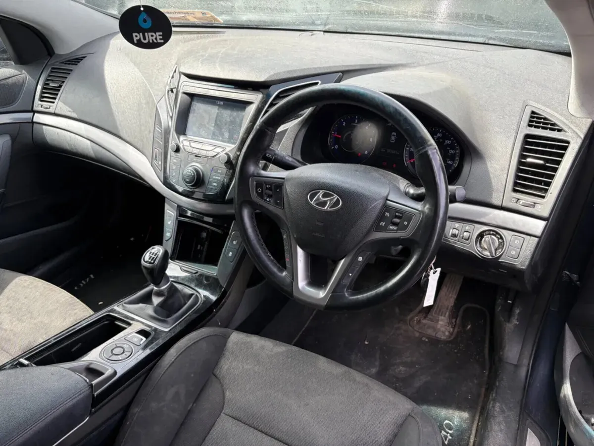 2017 Hyundai i40 1.7 Diesel high spec - Image 3