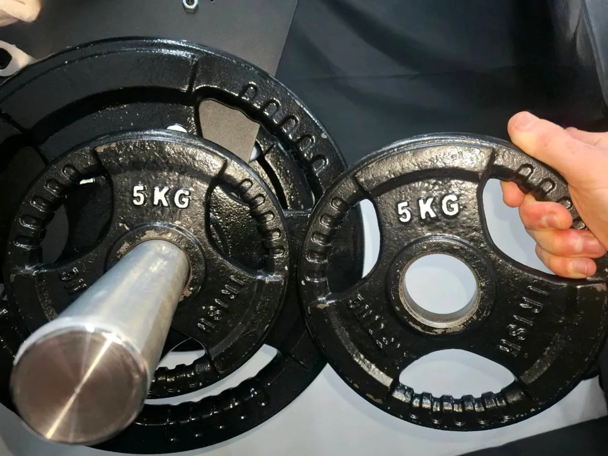 150KG Cast Iron Olympic Weight Plates €1.80/kg - Image 4